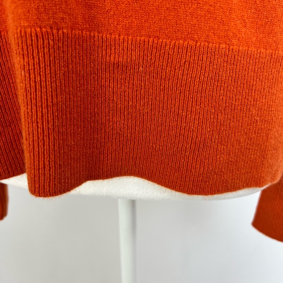 NEW / Cashmere classic-fit crewneck sweater / B001 - Picture 3 of 6